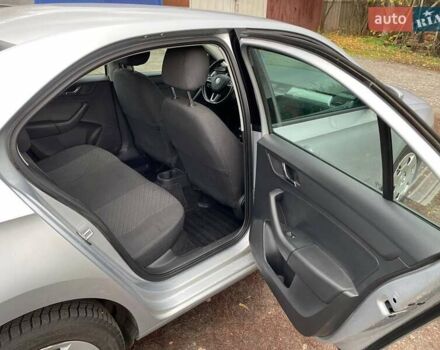 Серый Шкода Рапид, объемом двигателя 1.6 л и пробегом 127 тыс. км за 10000 $, фото 49 на Automoto.ua