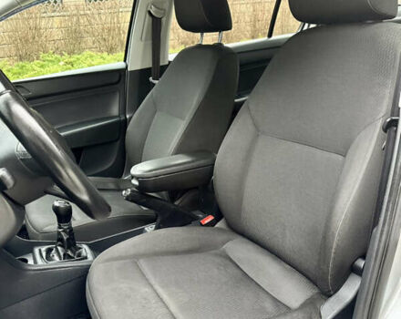 Серый Шкода Рапид, объемом двигателя 1.2 л и пробегом 184 тыс. км за 4650 $, фото 11 на Automoto.ua