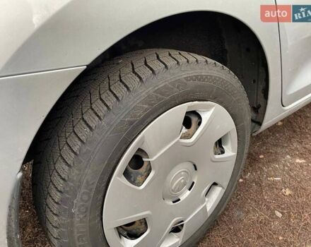 Серый Шкода Рапид, объемом двигателя 1.6 л и пробегом 127 тыс. км за 10000 $, фото 28 на Automoto.ua