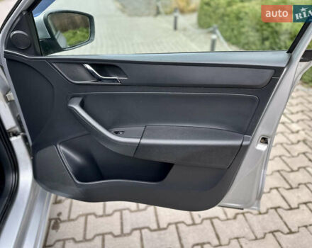 Серый Шкода Рапид, объемом двигателя 1.2 л и пробегом 184 тыс. км за 4650 $, фото 16 на Automoto.ua