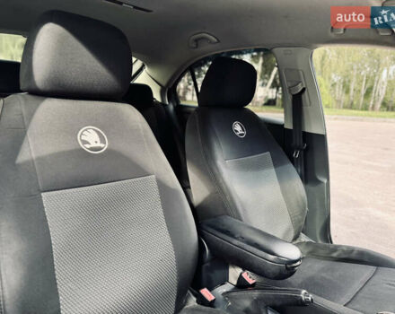 Шкода Рапид 2013 в Житомире на Automoto.ua Серый Шкода Рапид, объемом двигателя 1.6 л и пробегом 182 тыс. км за 7500 $, фото 16 на Automoto.ua