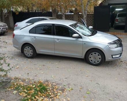 Серый Шкода Рапид, объемом двигателя 1.6 л и пробегом 190 тыс. км за 8900 $, фото 7 на Automoto.ua
