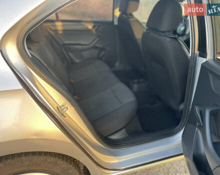Сірий Шкода Рапід, об'ємом двигуна 1.6 л та пробігом 284 тис. км за 6777 $, фото 17 на Automoto.ua
