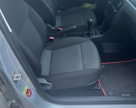 Сірий Шкода Рапід, об'ємом двигуна 1.2 л та пробігом 179 тис. км за 6700 $, фото 7 на Automoto.ua