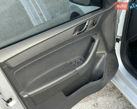 Сірий Шкода Рапід, об'ємом двигуна 1.6 л та пробігом 194 тис. км за 8400 $, фото 17 на Automoto.ua