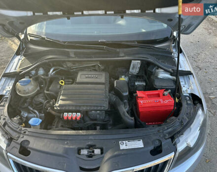 Сірий Шкода Рапід, об'ємом двигуна 1.6 л та пробігом 194 тис. км за 8400 $, фото 3 на Automoto.ua