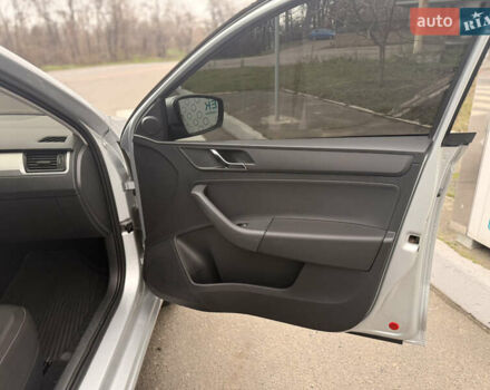 Сірий Шкода Рапід, об'ємом двигуна 1.2 л та пробігом 187 тис. км за 8700 $, фото 11 на Automoto.ua