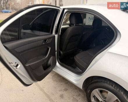 Сірий Шкода Рапід, об'ємом двигуна 1.2 л та пробігом 187 тис. км за 8700 $, фото 15 на Automoto.ua