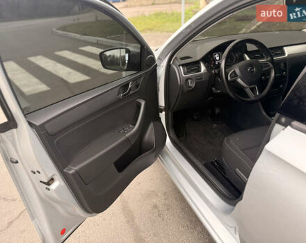 Сірий Шкода Рапід, об'ємом двигуна 1.2 л та пробігом 187 тис. км за 8700 $, фото 17 на Automoto.ua