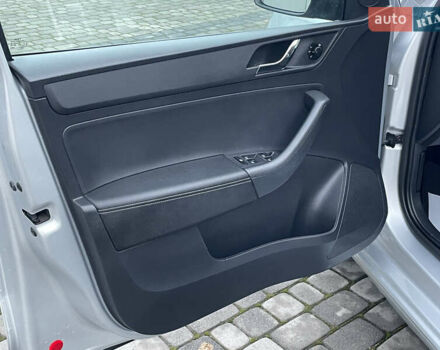 Серый Шкода Рапид, объемом двигателя 1.2 л и пробегом 160 тыс. км за 9400 $, фото 37 на Automoto.ua