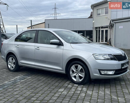 Серый Шкода Рапид, объемом двигателя 1.2 л и пробегом 160 тыс. км за 9400 $, фото 4 на Automoto.ua