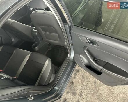 Сірий Шкода Рапід, об'ємом двигуна 1.6 л та пробігом 246 тис. км за 9200 $, фото 19 на Automoto.ua