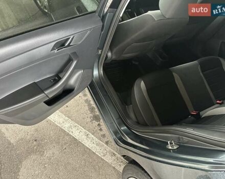 Сірий Шкода Рапід, об'ємом двигуна 1.6 л та пробігом 246 тис. км за 9200 $, фото 22 на Automoto.ua