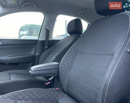 Серый Шкода Рапид, объемом двигателя 1.2 л и пробегом 160 тыс. км за 9400 $, фото 33 на Automoto.ua