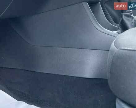 Серый Шкода Рапид, объемом двигателя 1.2 л и пробегом 160 тыс. км за 9400 $, фото 36 на Automoto.ua