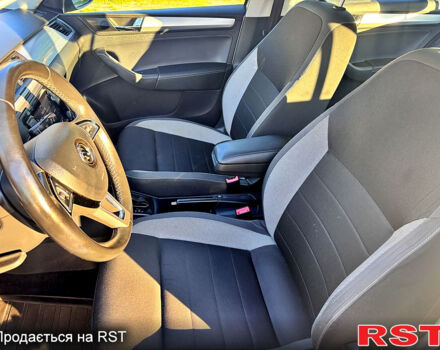 Серый Шкода Рапид, объемом двигателя 1.6 л и пробегом 118 тыс. км за 12700 $, фото 10 на Automoto.ua