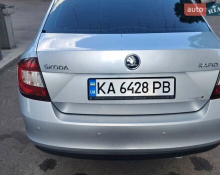 Серый Шкода Рапид, объемом двигателя 1.6 л и пробегом 245 тыс. км за 11300 $, фото 4 на Automoto.ua
