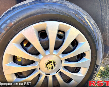 Серый Шкода Рапид, объемом двигателя 1.6 л и пробегом 118 тыс. км за 12700 $, фото 13 на Automoto.ua