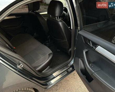 Серый Шкода Рапид, объемом двигателя 1.6 л и пробегом 176 тыс. км за 12900 $, фото 6 на Automoto.ua