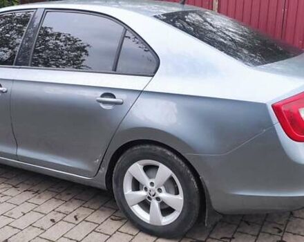 Сірий Шкода Рапід, об'ємом двигуна 1.2 л та пробігом 150 тис. км за 7000 $, фото 1 на Automoto.ua