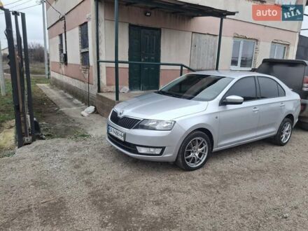 Серый Шкода Рапид, объемом двигателя 1.6 л и пробегом 251 тыс. км за 9700 $, фото 1 на Automoto.ua