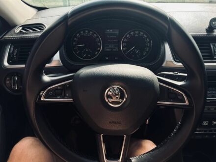Шкода Рапид 2013 в Киеве на Automoto.ua Серый Шкода Рапид, объемом двигателя 1.6 л и пробегом 300 тыс. км за 5000 $, фото 1 на Automoto.ua