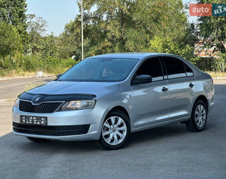 Сірий Шкода Рапід, об'ємом двигуна 1.6 л та пробігом 173 тис. км за 6950 $, фото 1 на Automoto.ua