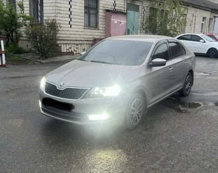 Серый Шкода Рапид, объемом двигателя 1.6 л и пробегом 1 тыс. км за 8600 $, фото 1 на Automoto.ua