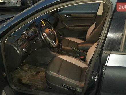 Серый Шкода Рапид, объемом двигателя 1.2 л и пробегом 175 тыс. км за 8300 $, фото 1 на Automoto.ua