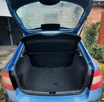 Синій Шкода Рапід, об'ємом двигуна 1.2 л та пробігом 147 тис. км за 3500 $, фото 13 на Automoto.ua