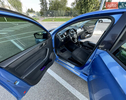 Шкода Рапид 2013 в Житомире на Automoto.ua Синий Шкода Рапид, объемом двигателя 1.2 л и пробегом 221 тыс. км за 8900 $, фото 5 на Automoto.ua