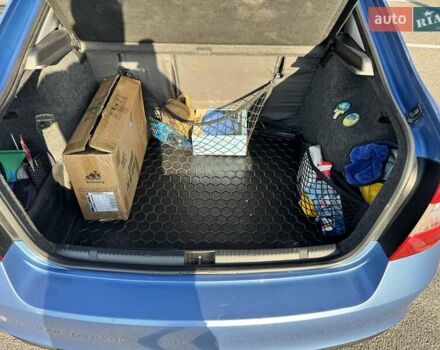 Шкода Рапид 2013 в Житомире на Automoto.ua Синий Шкода Рапид, объемом двигателя 1.2 л и пробегом 221 тыс. км за 8900 $, фото 17 на Automoto.ua