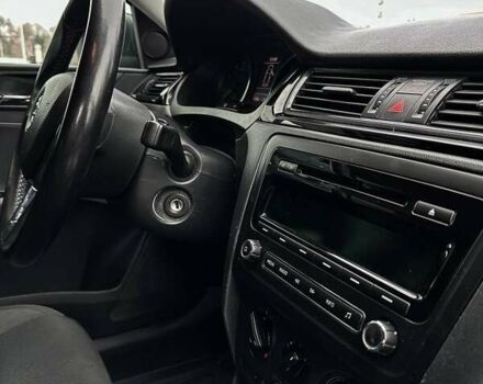 Синій Шкода Рапід, об'ємом двигуна 1.39 л та пробігом 107 тис. км за 7500 $, фото 2 на Automoto.ua