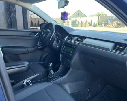 Шкода Рапид 2014 в Сарнах на Automoto.ua Синий Шкода Рапид, объемом двигателя 1.6 л и пробегом 299 тыс. км за 7800 $, фото 4 на Automoto.ua