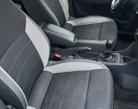 Синий Шкода Рапид, объемом двигателя 1.42 л и пробегом 238 тыс. км за 5999 $, фото 20 на Automoto.ua