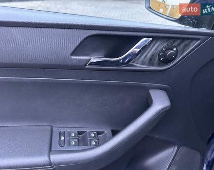 Синий Шкода Рапид, объемом двигателя 1.42 л и пробегом 238 тыс. км за 5999 $, фото 24 на Automoto.ua