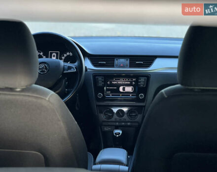 Шкода Рапід 2018 у Стрые на Automoto.ua Синій Шкода Рапід, об'ємом двигуна 1 л та пробігом 150 тис. км за 8699 $, фото 30 на Automoto.ua