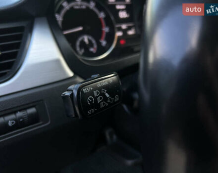 Шкода Рапід 2018 у Стрые на Automoto.ua Синій Шкода Рапід, об'ємом двигуна 1 л та пробігом 150 тис. км за 8699 $, фото 13 на Automoto.ua
