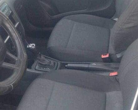 Синий Шкода Рапид, объемом двигателя 1.6 л и пробегом 1 тыс. км за 4733 $, фото 6 на Automoto.ua
