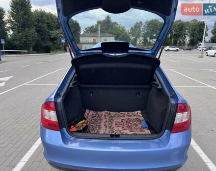 Синий Шкода Рапид, объемом двигателя 1.2 л и пробегом 132 тыс. км за 8000 $, фото 3 на Automoto.ua
