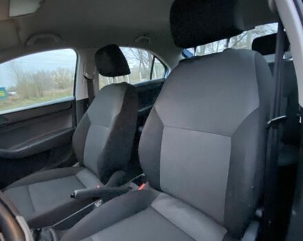 Синий Шкода Рапид, объемом двигателя 1.6 л и пробегом 172 тыс. км за 6300 $, фото 10 на Automoto.ua