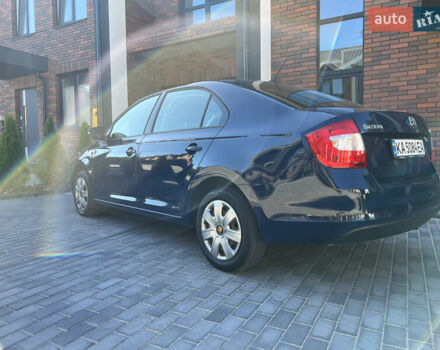 Синий Шкода Рапид, объемом двигателя 1.2 л и пробегом 124 тыс. км за 9000 $, фото 4 на Automoto.ua