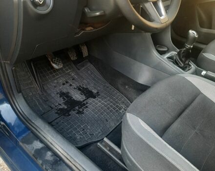 Шкода Рапид 2016 в Белой Церкве на Automoto.ua Синий Шкода Рапид, объемом двигателя 1.6 л и пробегом 153 тыс. км за 7800 $, фото 11 на Automoto.ua