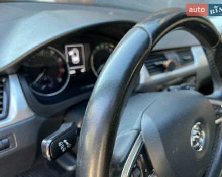 Синий Шкода Рапид, объемом двигателя 1.2 л и пробегом 124 тыс. км за 9000 $, фото 12 на Automoto.ua