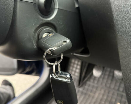 Синій Шкода Рапід, об'ємом двигуна 1.42 л та пробігом 204 тис. км за 7600 $, фото 22 на Automoto.ua