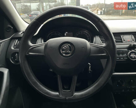 Синій Шкода Рапід, об'ємом двигуна 1.6 л та пробігом 141 тис. км за 9000 $, фото 25 на Automoto.ua