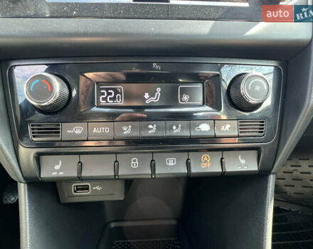Синий Шкода Рапид, объемом двигателя 1 л и пробегом 10 тыс. км за 7700 $, фото 9 на Automoto.ua