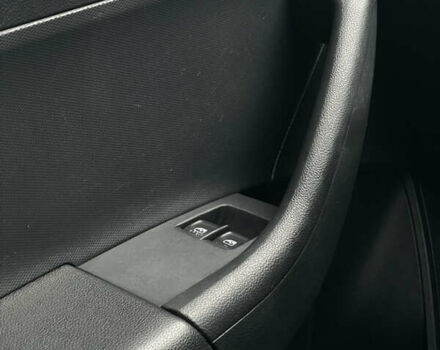 Синій Шкода Рапід, об'ємом двигуна 1.6 л та пробігом 141 тис. км за 9000 $, фото 27 на Automoto.ua