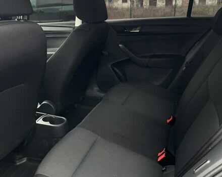 Синій Шкода Рапід, об'ємом двигуна 1.6 л та пробігом 141 тис. км за 9000 $, фото 29 на Automoto.ua