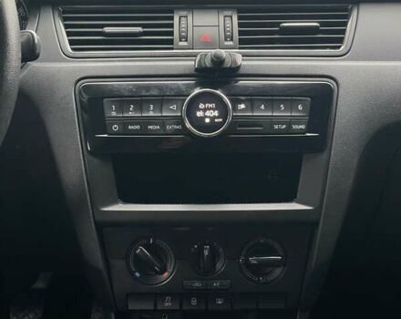 Синій Шкода Рапід, об'ємом двигуна 1.6 л та пробігом 141 тис. км за 9000 $, фото 26 на Automoto.ua